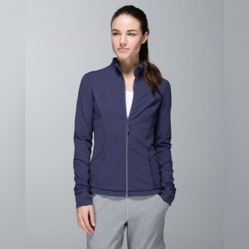 NWT - RARE! Lululemon Athletica Cadet Blue Forme Jacket, Size 12